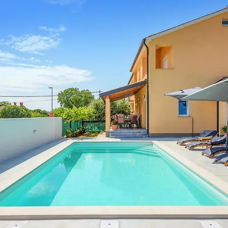 Nyaraló 4 Bedroom Pet Friendly In Sikici Póla