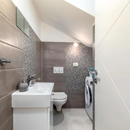 4 Bedroom Pet Friendly In Sikici Ferienhaus