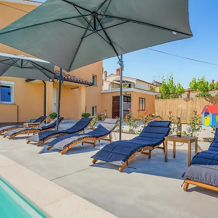 4 Bedroom Pet Friendly In Sikici Ferienhaus *