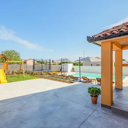 Pet Friendly Home In Sikici * Pula