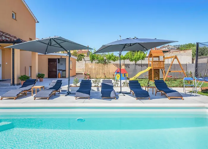 4 Bedroom Pet Friendly In Sikici Vikendica Pula